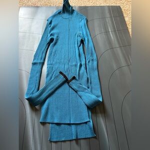 CHICJOC Ribbed Turtleneck Wool Knit Top in Blue Size 38